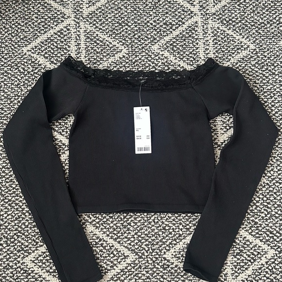 Elegant Black Lace Trim Top - Picture 1 of 2